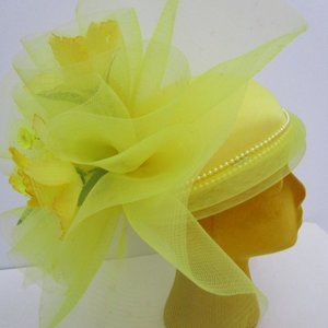 Sheer Sunny Yellow Pouf Fascinator Percher Vintage Hat Silk Orchid Cocktail